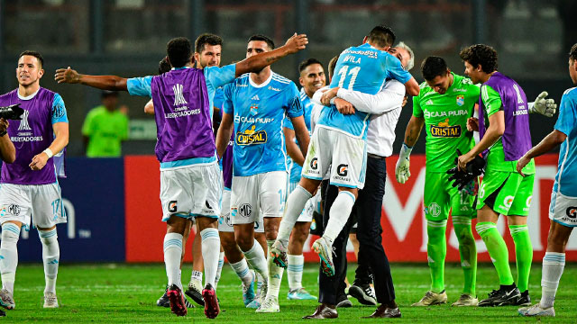 Sporting Cristal goleó 5-1 a Nacional y avanzó en la Copa Libertadores