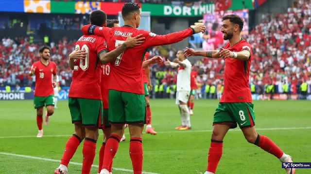Portugal goleó 3-0 a Turquía y se clasificó a octavos de final de la Eurocopa 2024