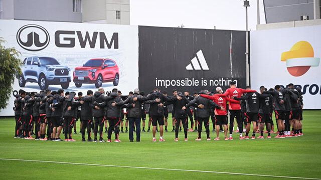 La Selección Peruana realizó su primer entrenamiento con seleccionados del exterior