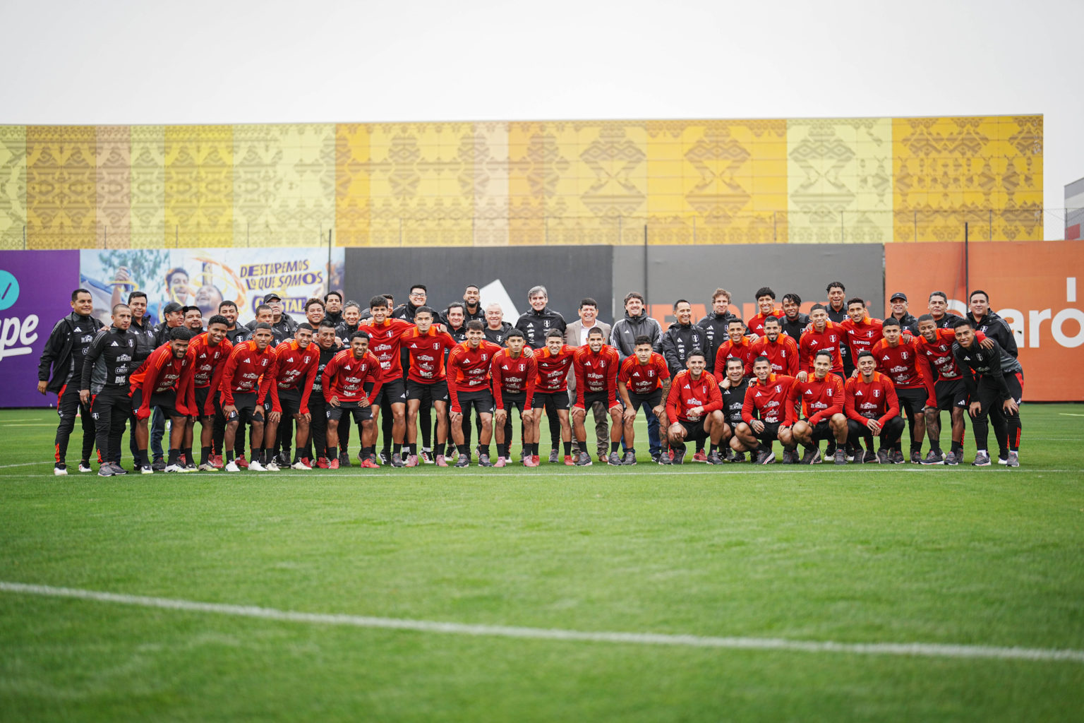 La Selección Peruana de Fútbol inició entrenamientos con miras a los partidos de Eliminatorias ante Uruguay y Paraguay 